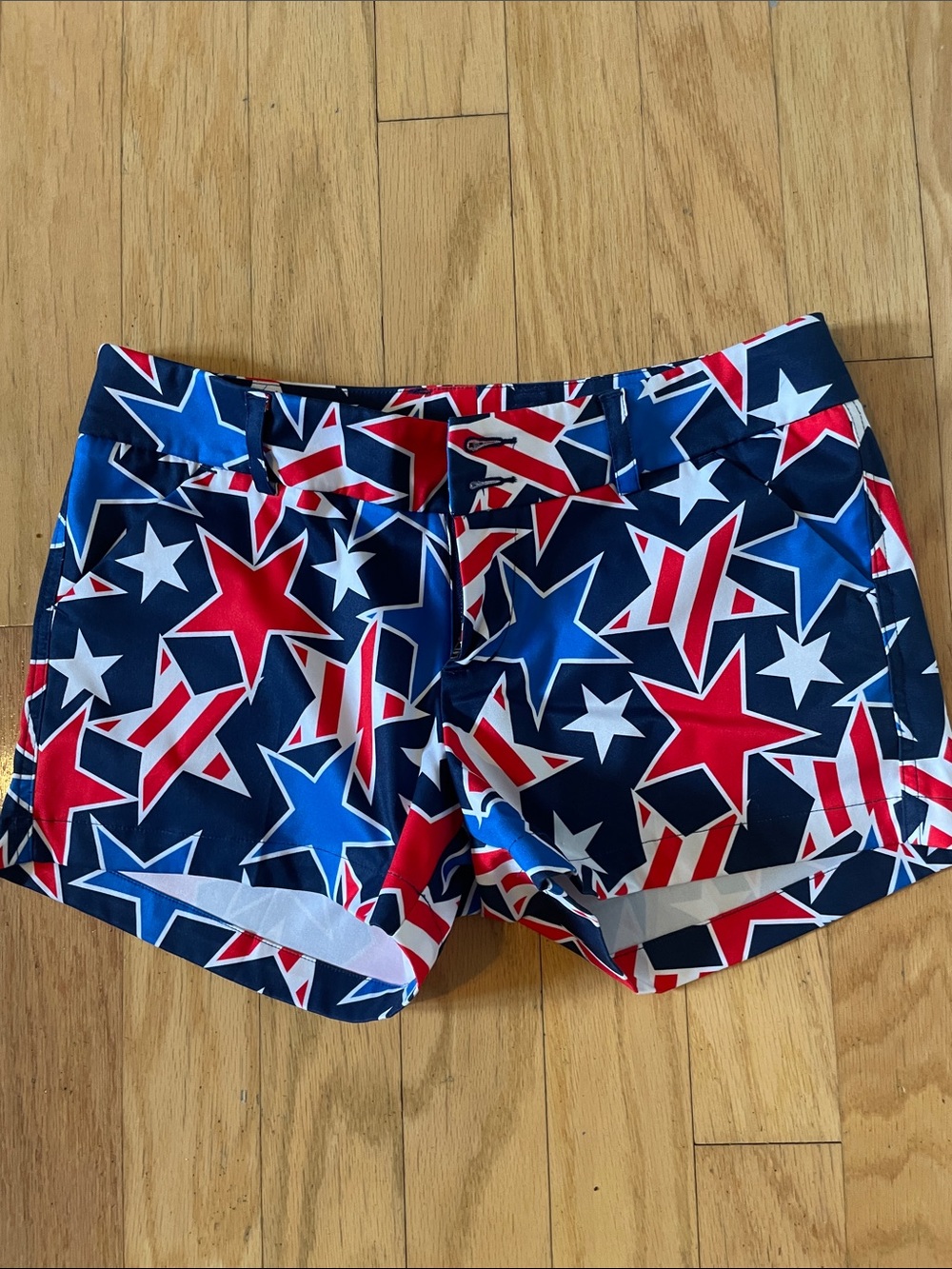 Lady Loudmouth star studded shorts size 8